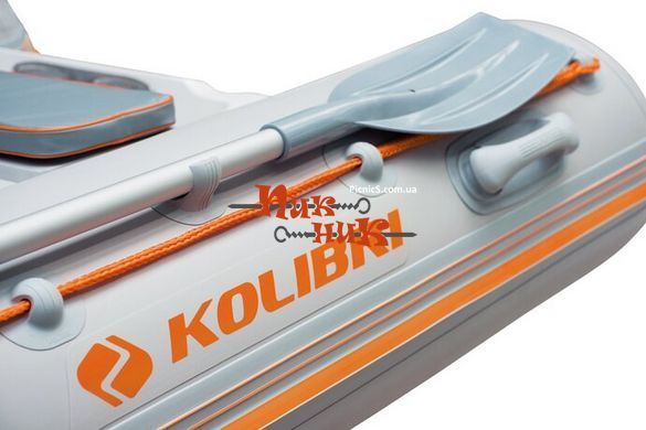 КМ-330DSL серая лодка КОЛИБРИ надувная четырехместная килевая моторная ПВХ (Kolibri), увеличен кокпит, жесткий настил